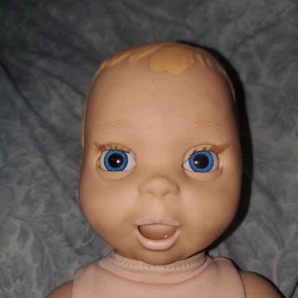 Luvabella Newborn Interactive Blond Baby Doll ~ Excellent Working Condition - Picture 3 of 7